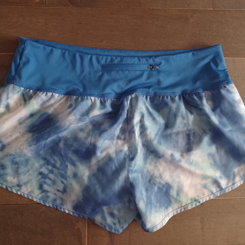Nike Women's Blue Shorts - Picture 5 of 9